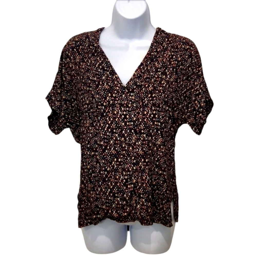 Gianni Sport Multicolor Vneck Lightweight Top